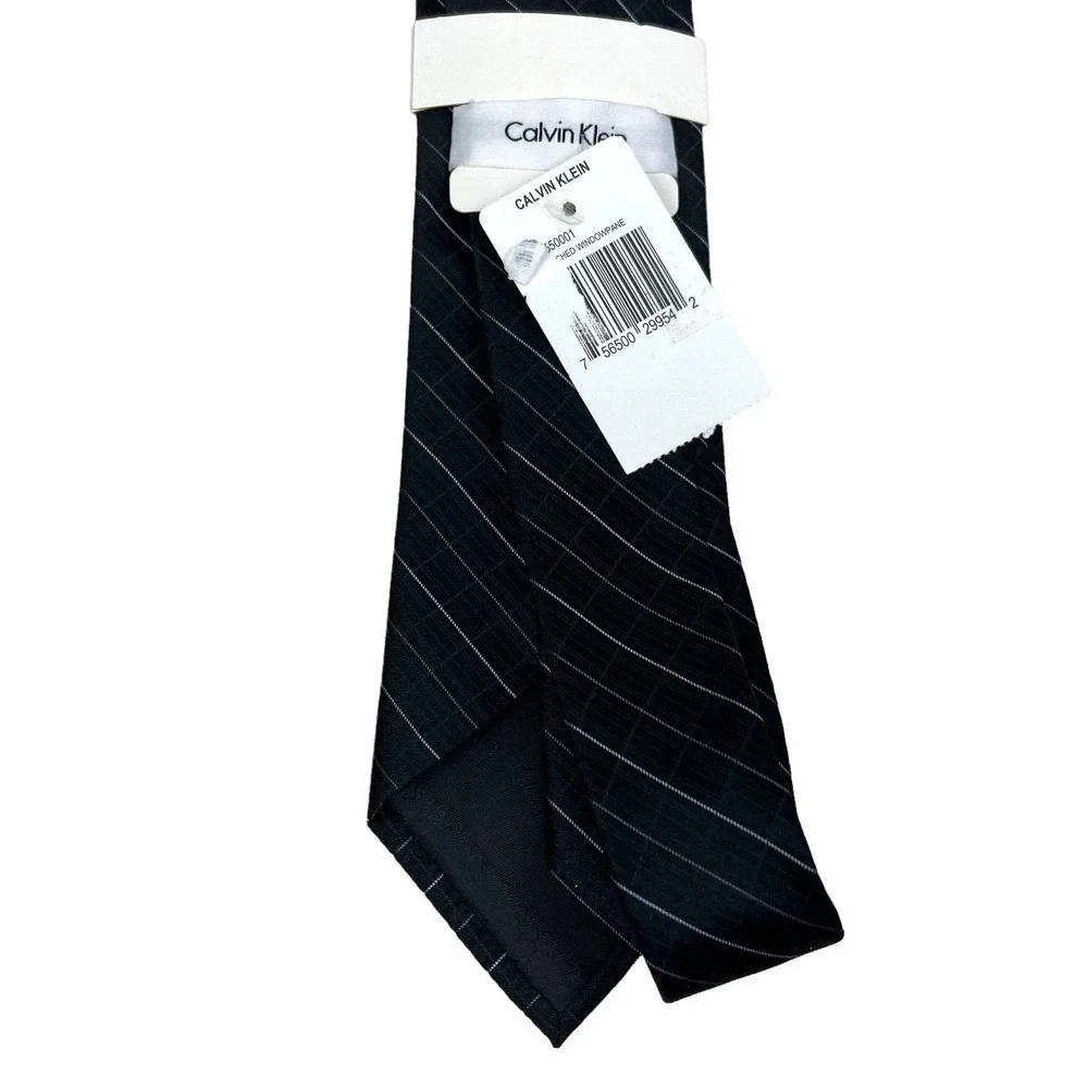 Calvin Klein Neck Tie Silk Black Etched Windowpane Classic Men Size 58W x 3‎ 1/8